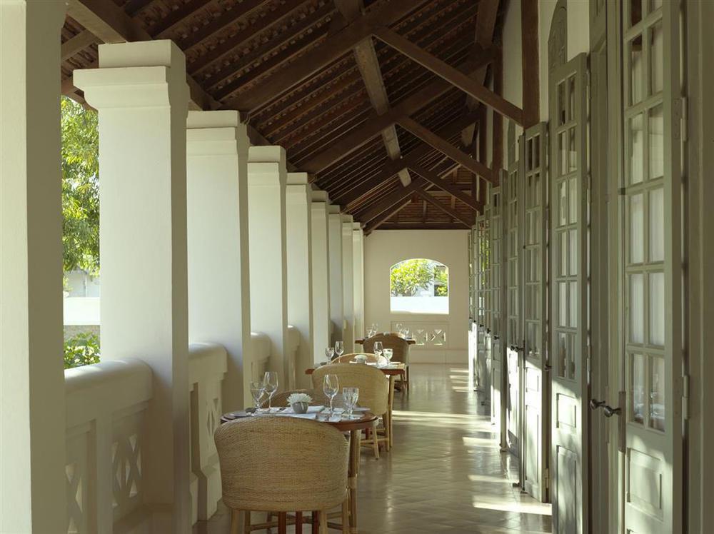 Amantaka Resort لوانغ برابانغ المطعم الصورة